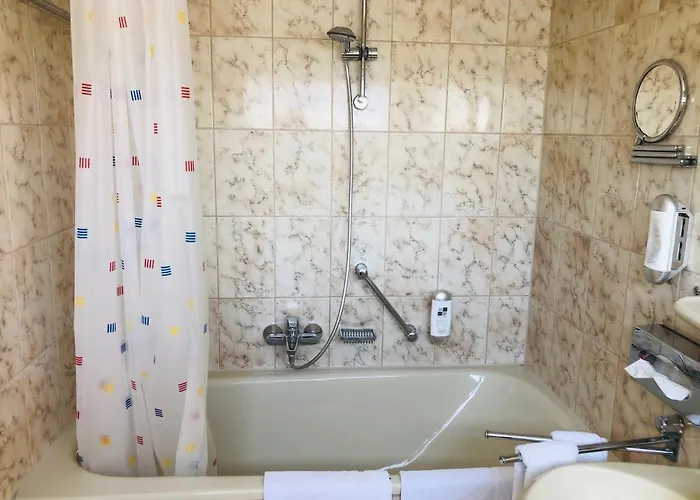 Hotel Park Theater 3*