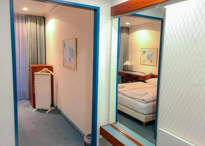 Hotel Park Theater 3*