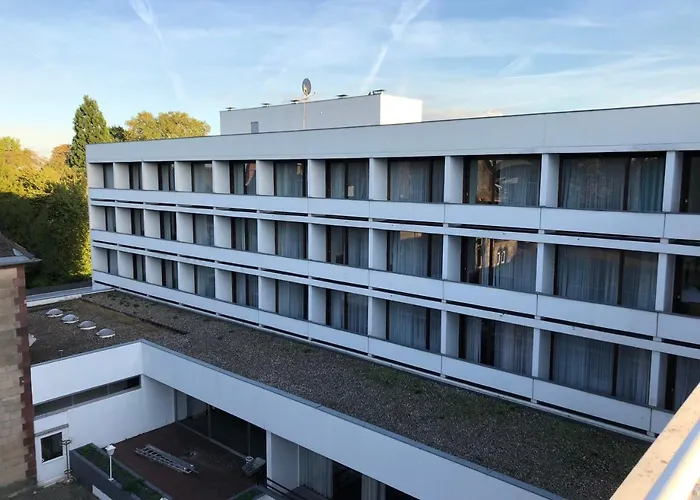 Hotel Park Theater 3*